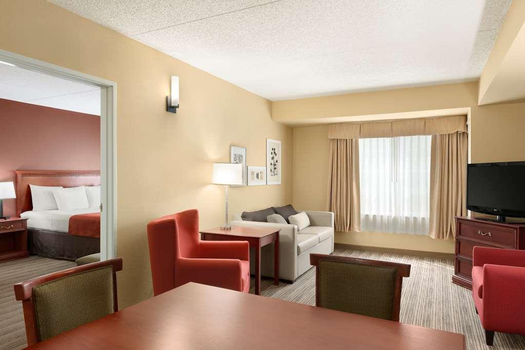 Comfort Inn & Suites St Paul Northeast Vadnais Heights Exterior photo