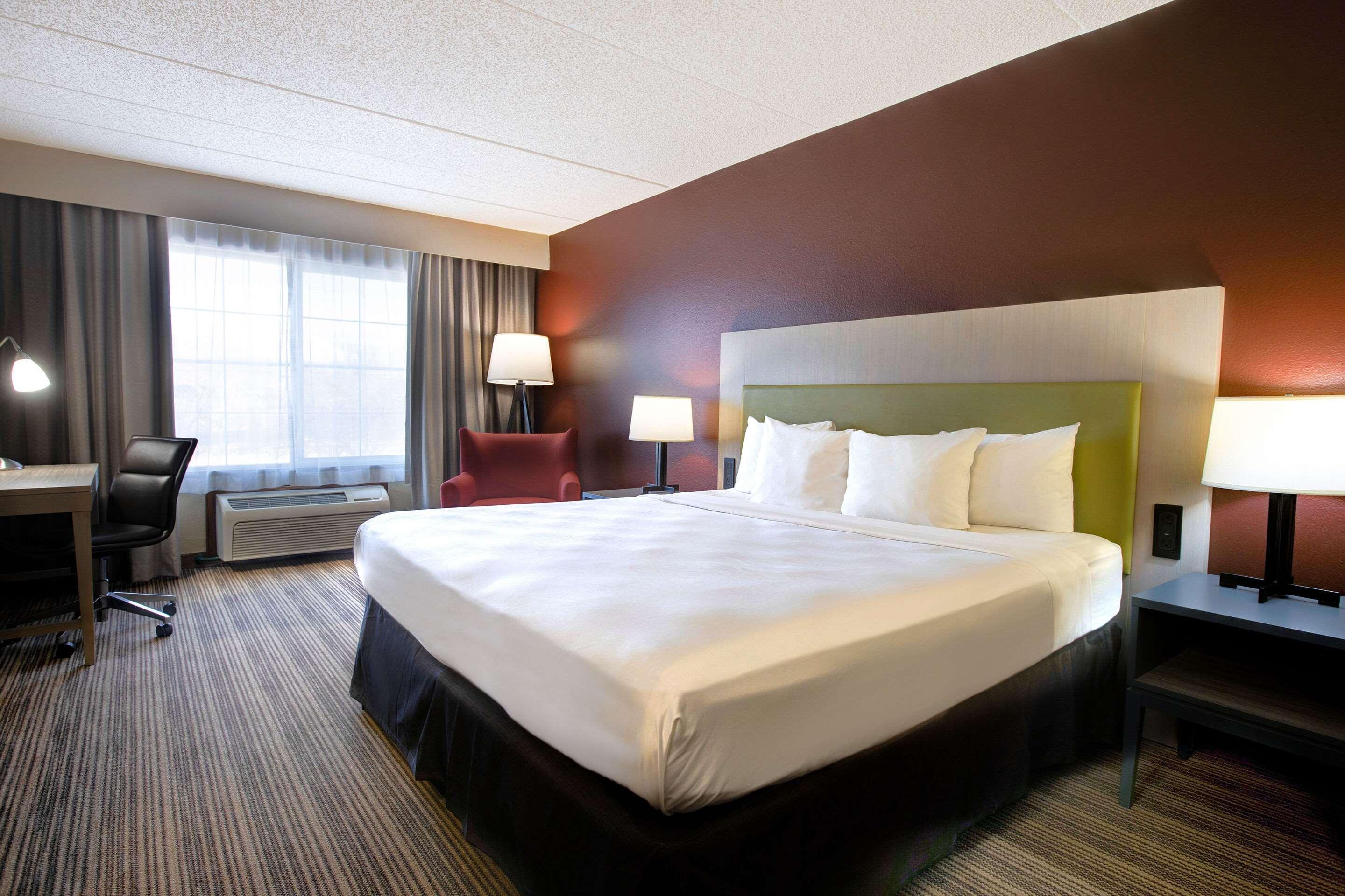 Comfort Inn & Suites St Paul Northeast Vadnais Heights Exterior photo