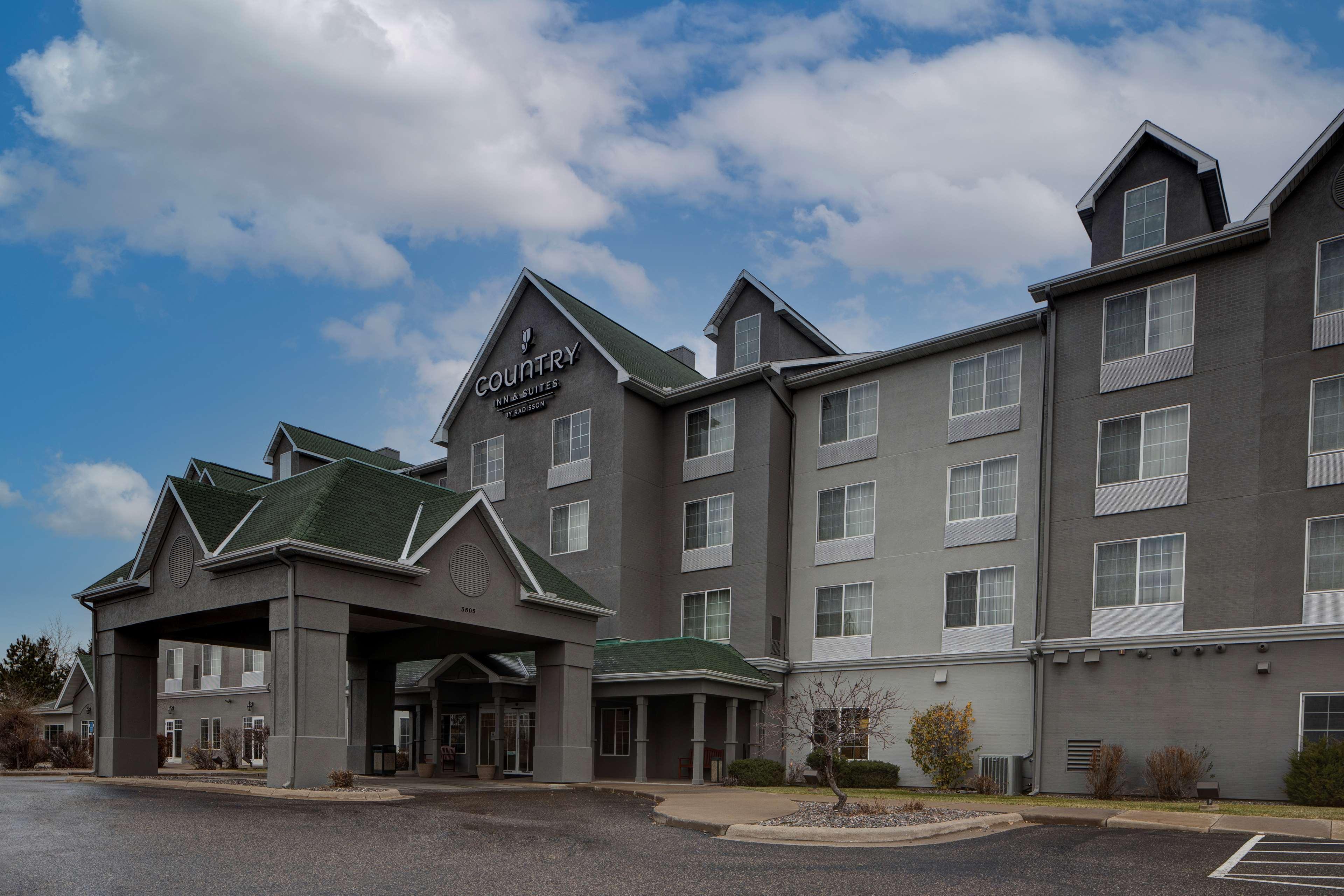 Comfort Inn & Suites St Paul Northeast Vadnais Heights Exterior photo