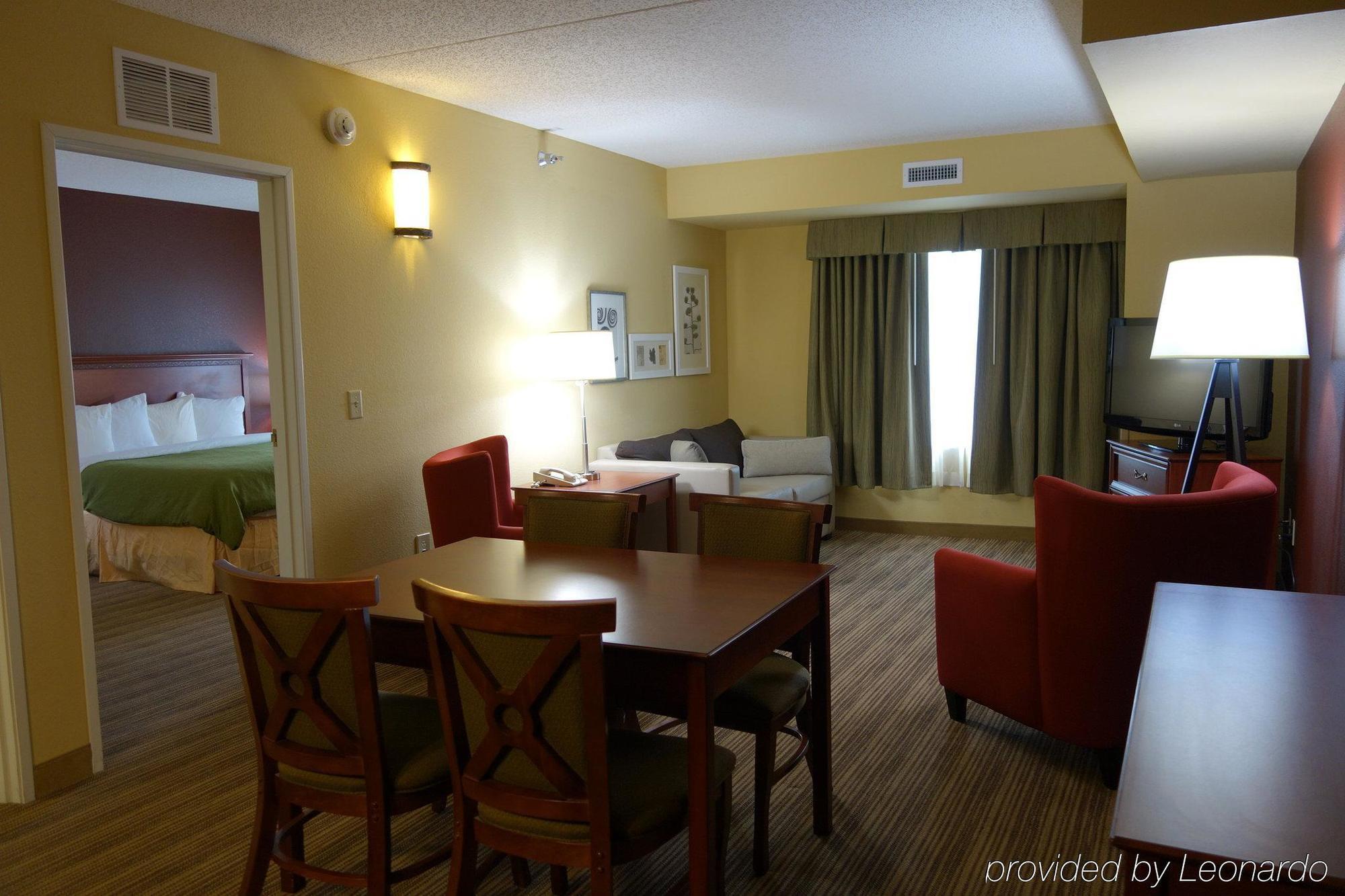 Comfort Inn & Suites St Paul Northeast Vadnais Heights Exterior photo