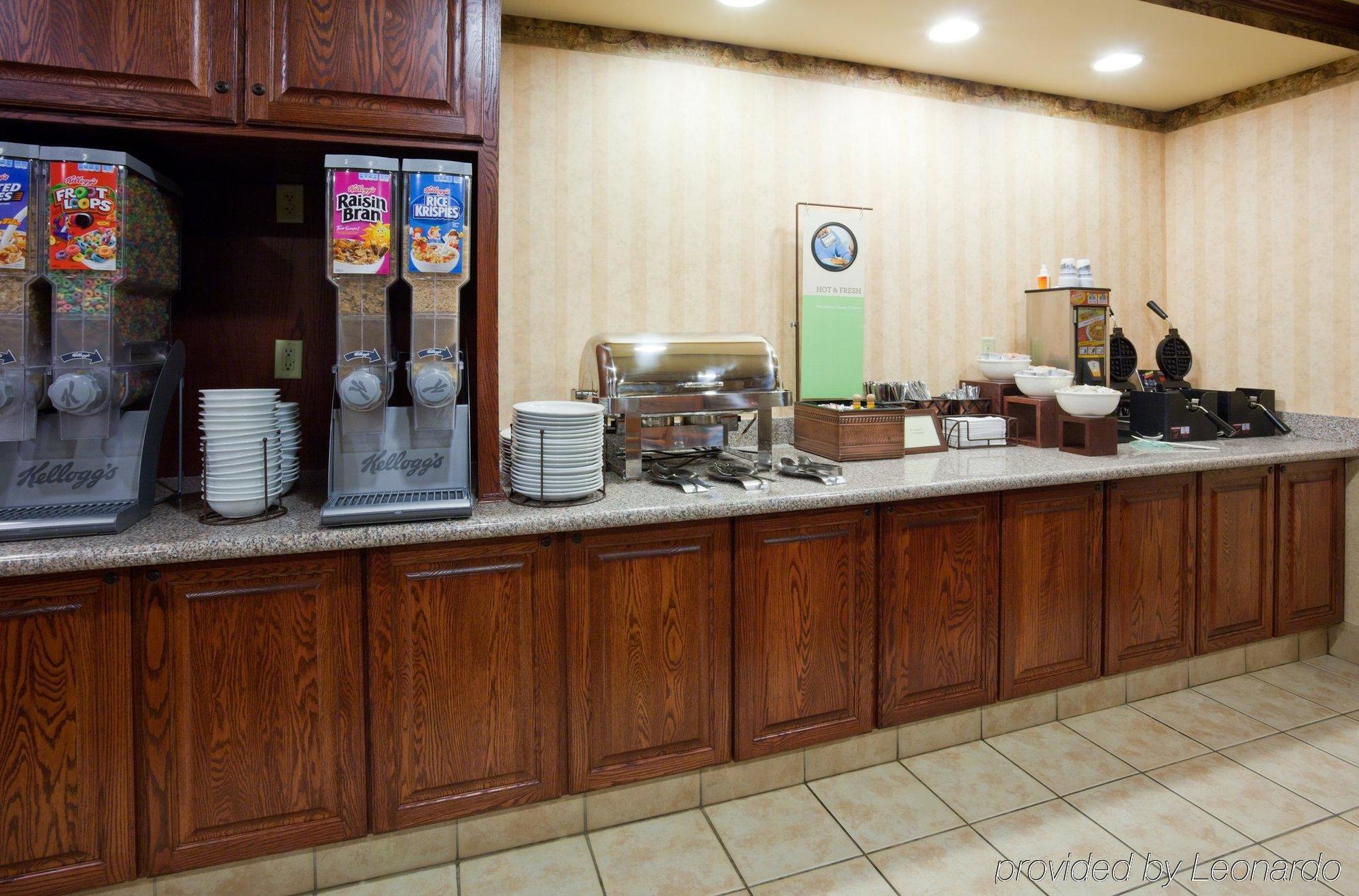 Comfort Inn & Suites St Paul Northeast Vadnais Heights Exterior photo
